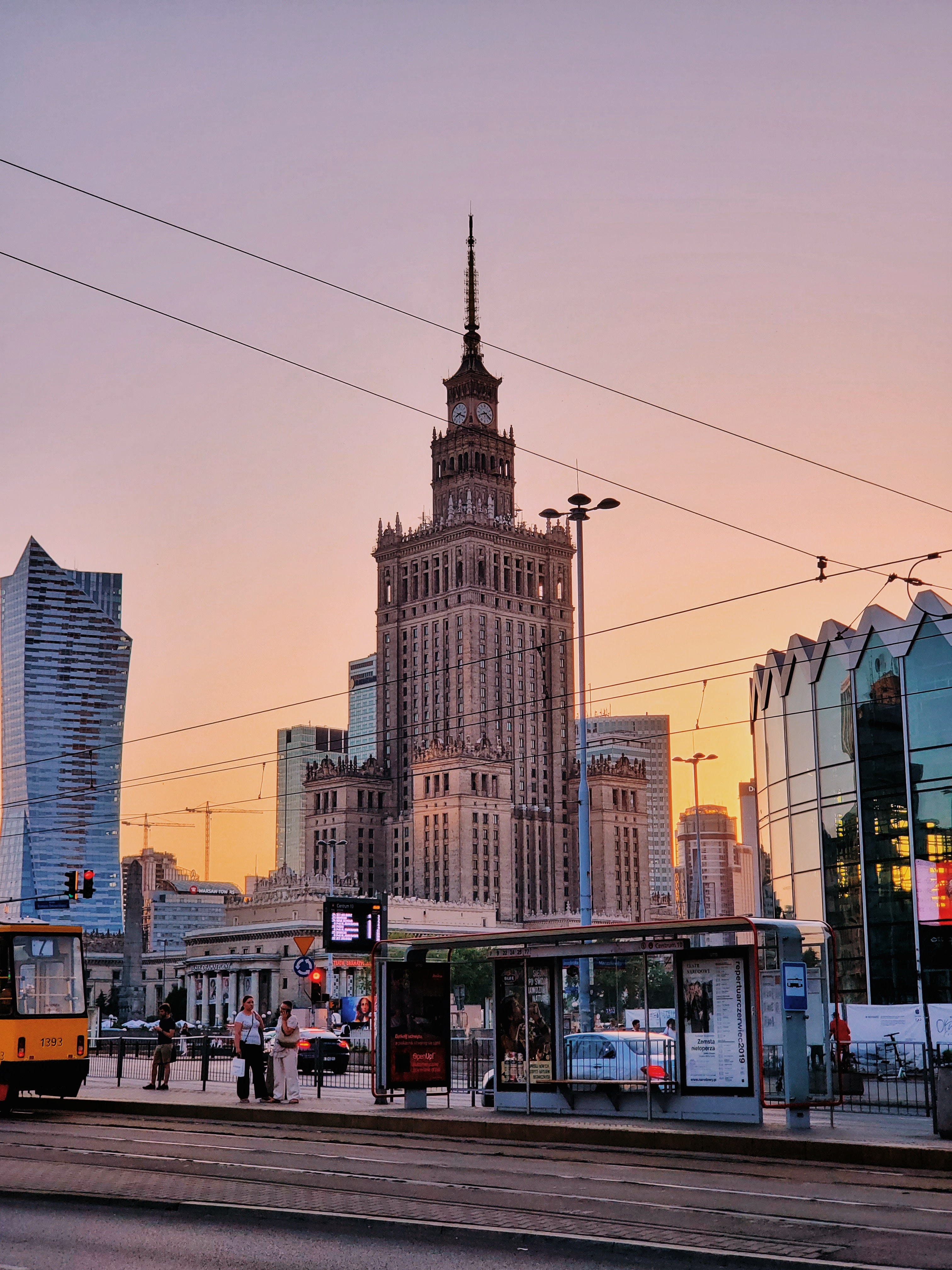 Ochrona biura w Warszawie  — czy warto korzystać z usług agencji?
